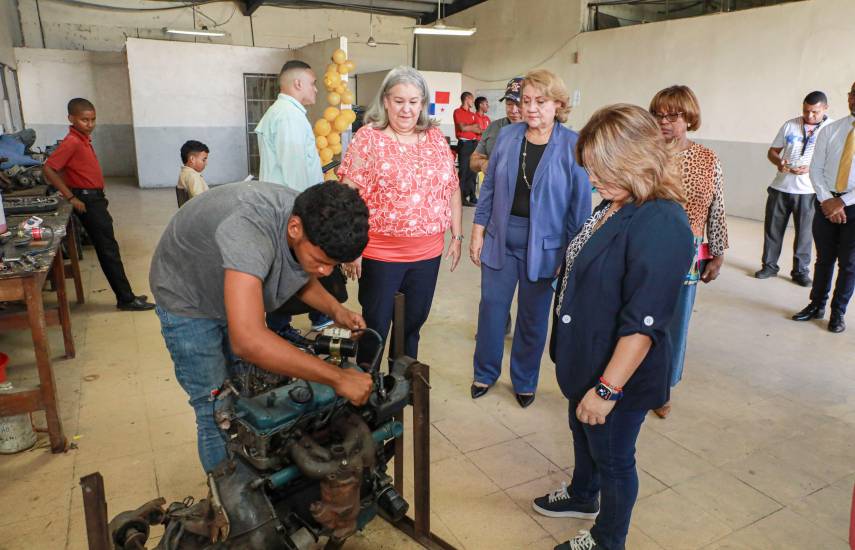 Centro educativo CEFODEA abre matrículas