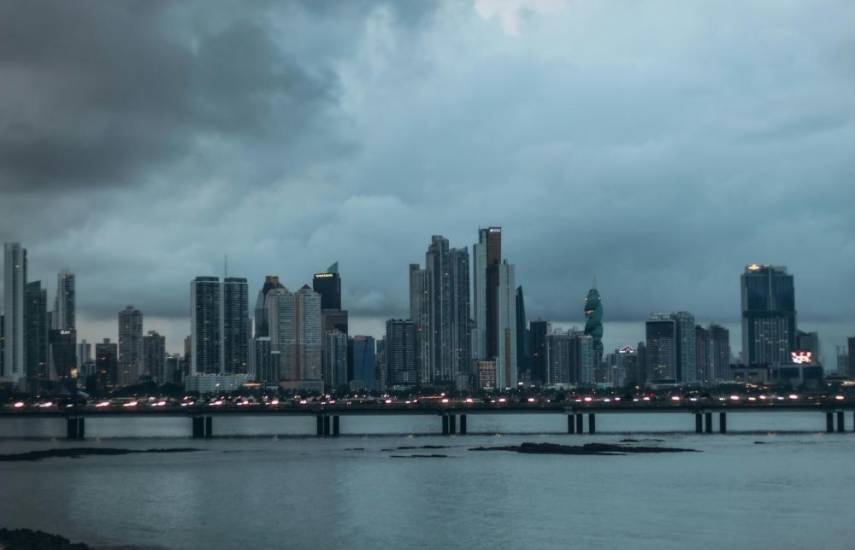 Sinaproc emite aviso de vigilancia por lluvias y tormentas en Panamá