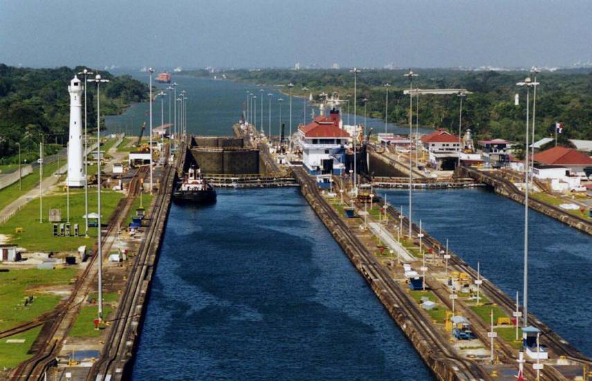 Excancilleres latinoamericanos respaldan la posición de Panamá sobre el Canal