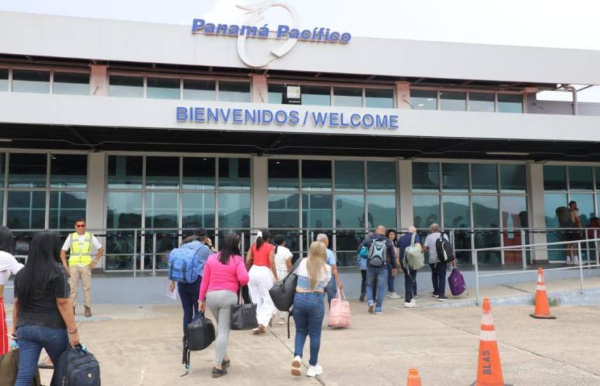 Aeropuertos regionales reportan aumento en movimiento de pasajeros