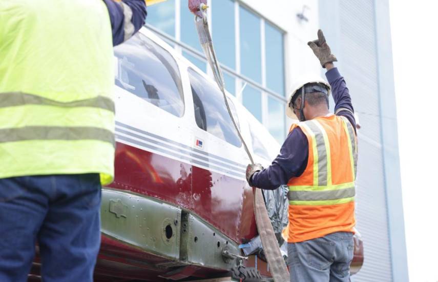 Copa Airlines dona una aeronave al ITSE para capacitar a técnicos de mantenimiento