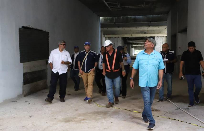 Defensor Leblanc monitorea construcción del Hospital de Metetí en Darién