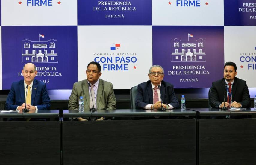 ML | Autoridades en conferencia de prensa.