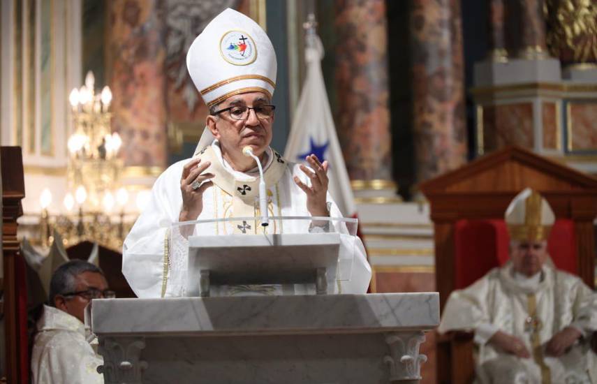 Monseñor Ulloa hace llamado a la unidad nacional