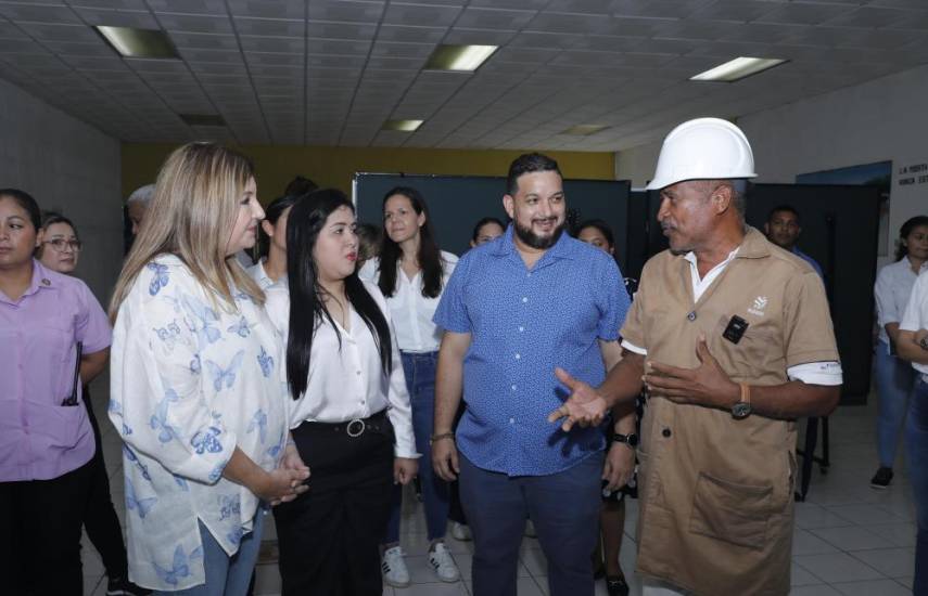 Primera dama visita Centros de Custodia y Cumplimiento de Menores; reforzarán los programas