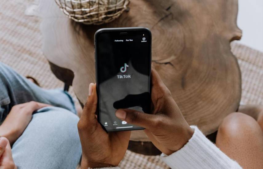 TikTok permite indicar al algoritmo de recomendación el interés por temas específicos