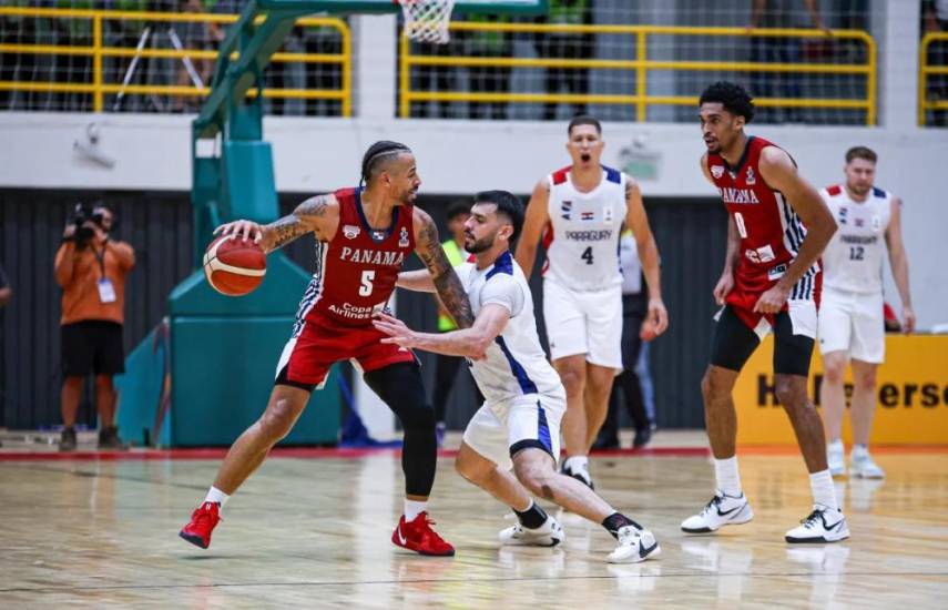 FEPABA | Jugadores de baloncesto durante el encuentro.