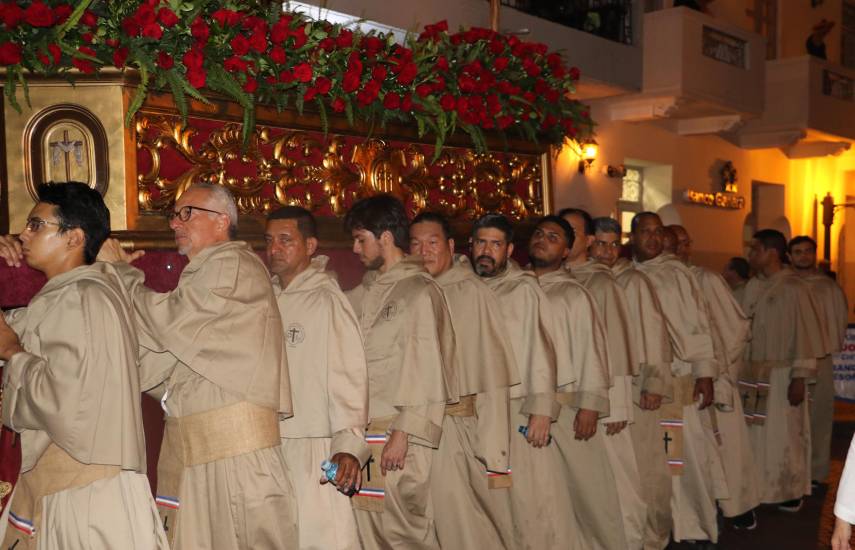 Procesiones de Semana Santa en vivo, en el Casco