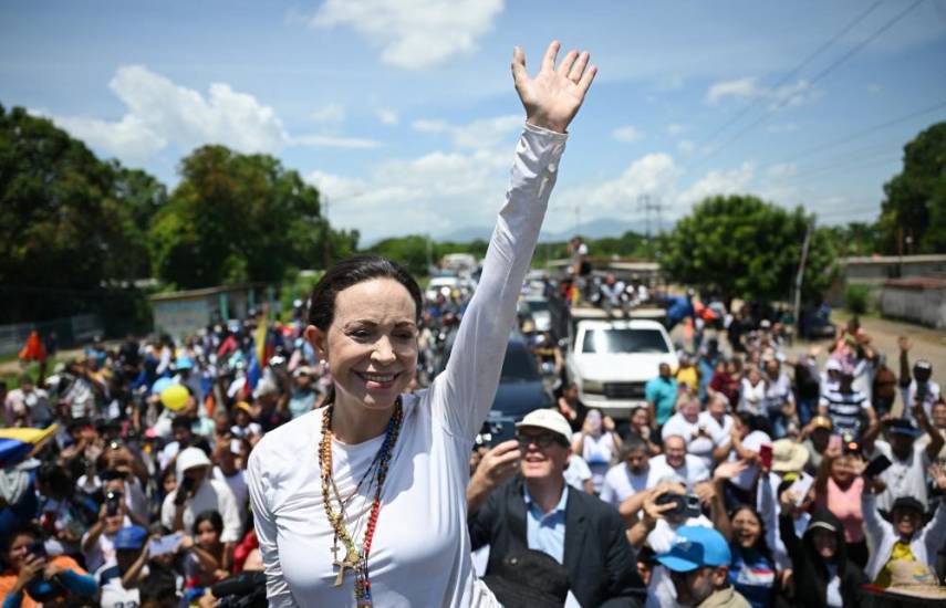 AFP | María Corina Machado participa en una concentración política.