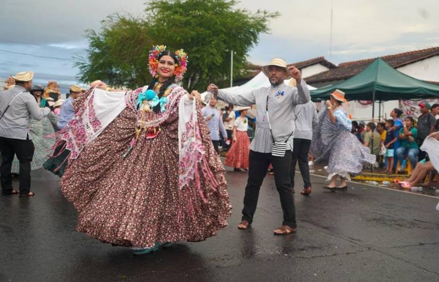 Celebran Independencia con desfiles en el país