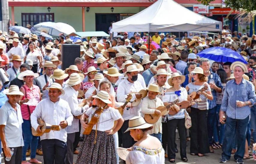 Todo listo para el Festival de la Mejorana