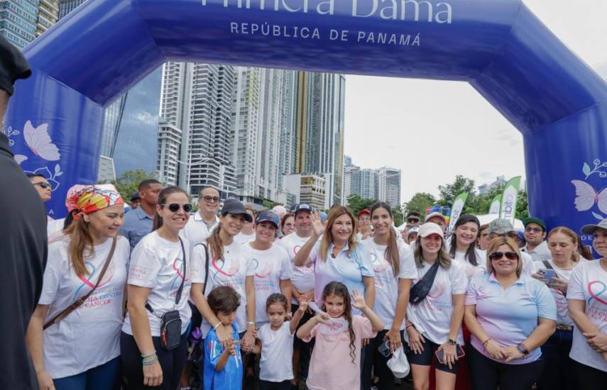 Mes de la lucha contra el cáncer cierra con la “Caminatón”