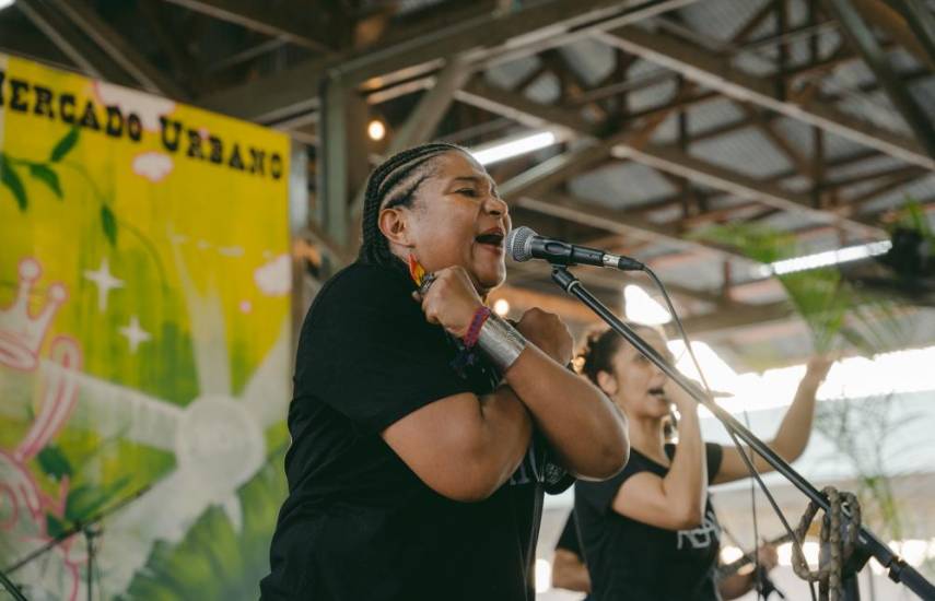 Ml | La agrupación panameña Afrodisíaco durante una presentación.