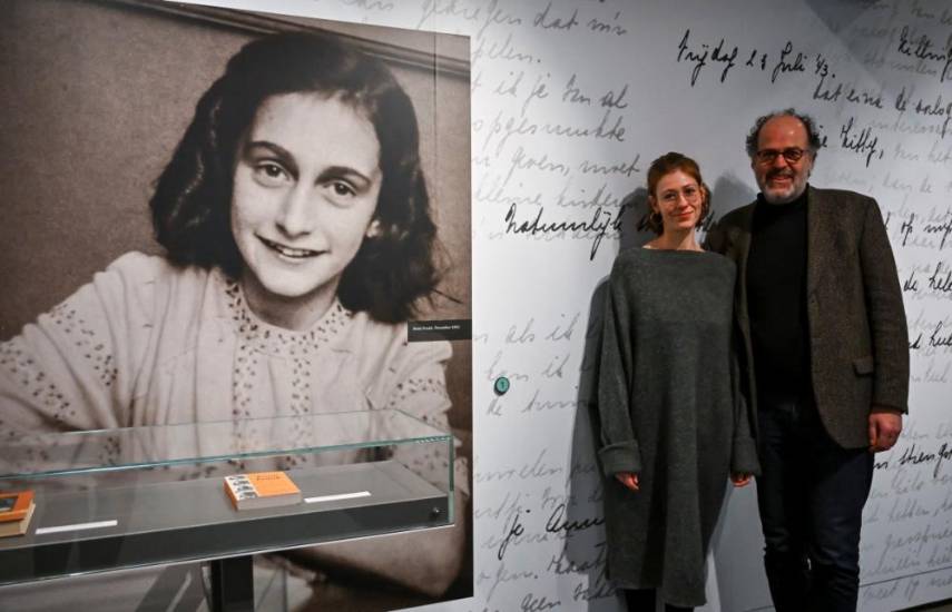 Una exposición sobre Ana Frank presenta el Holocausto a las jóvenes generaciones