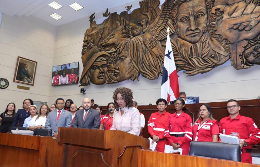 Tras 105 años la Cruz Roja Panameña tendrá nueva ley