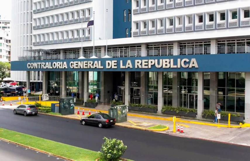 ML | Fachada del edificio de la Contraloría General de la República en la Avenida Balboa.