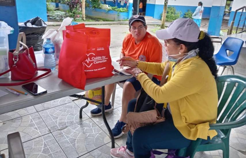 Minsa evalúa a las familias que retornan a sus casas en Chiriquí