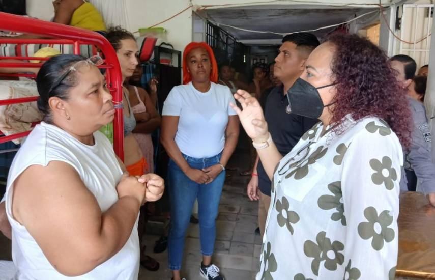 Directora del Sistema Penitenciario plantea agilización de trámites judiciales