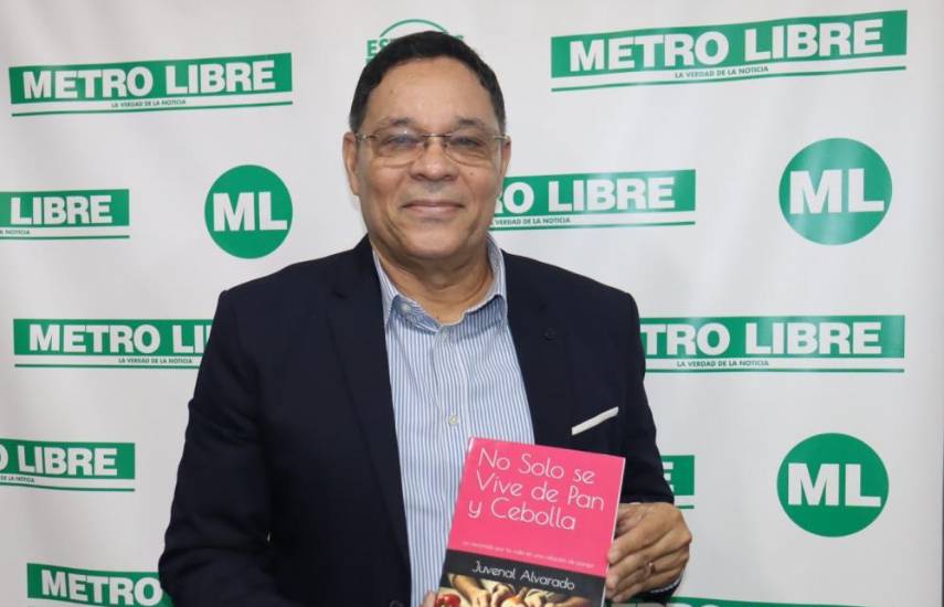 Juvenal López lanza su primera obra literaria