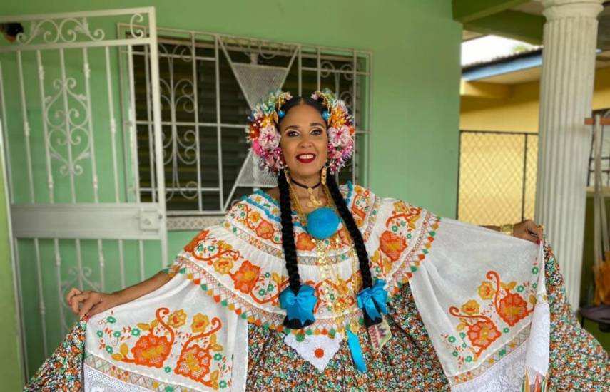 Polleras, folklore y belleza