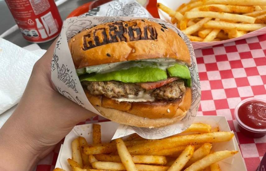 ¿Dónde comer en Albrook Mall?