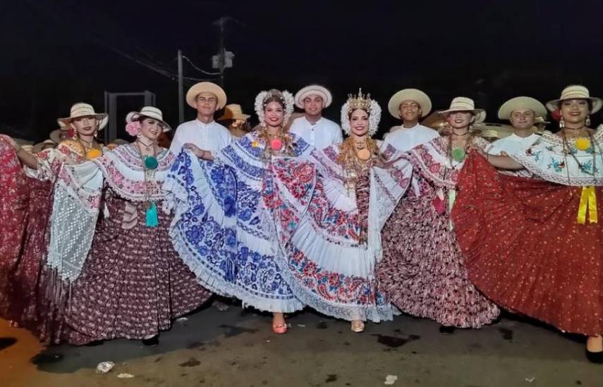 Patronato del Festival de La Mejorana denuncia poca organización en Desfile de Las Mil Polleras