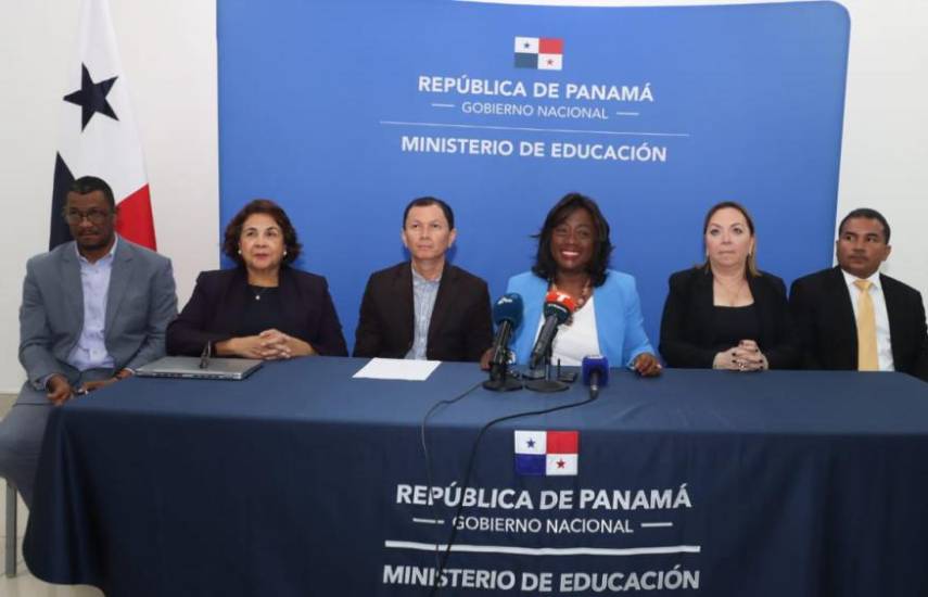 Ministra pide a docentes ser más empáticos