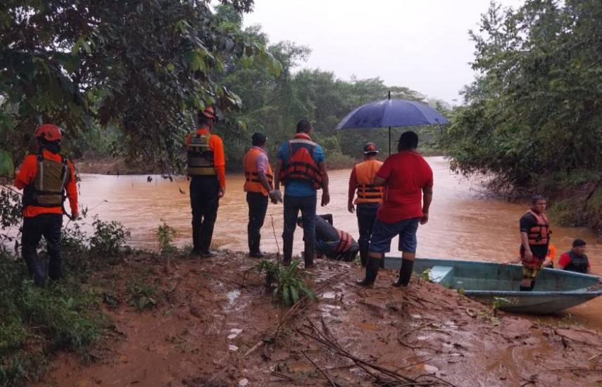 ML | Personal del Sinaproc en Zapotillo.