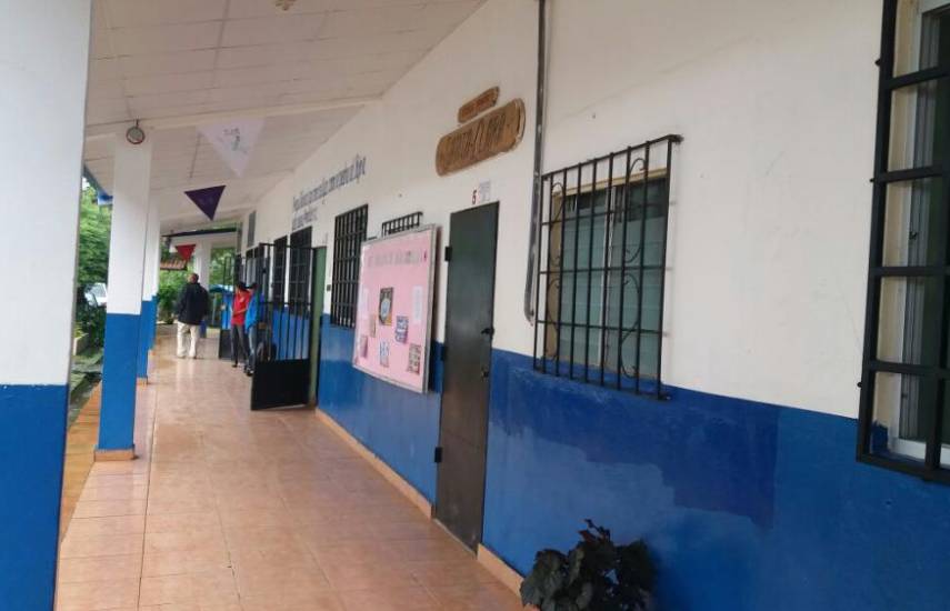 ML | Escuela primaria de Santa Clara en Renacimiento, Chiriquí.