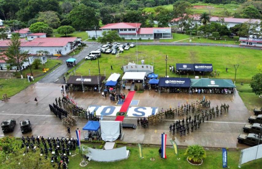 Cortizo y la jefa del Comando Sur participaron del cierre de la competencia entre estamentos de seguridad