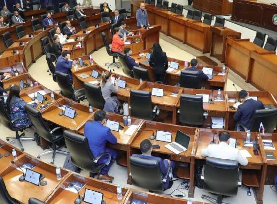 ML | Diputados en el pleno de la Asamblea de diputados.