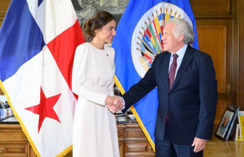 Almagro dio la bienvenida a la nueva representante permanente de Panamá ante la OEA