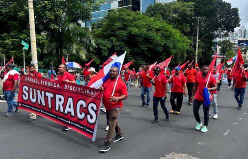 ML | Miembros del SUNTRACS en Calle 50.